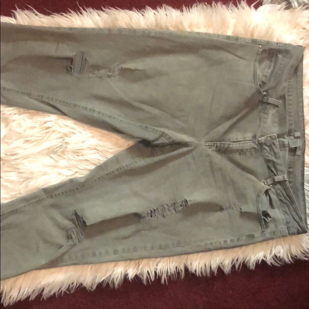 Charlotte Russe size 14 distressed jeans
